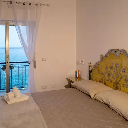 Zia Rina Naxos Giardini Naxos