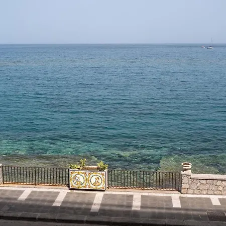 Zia Rina Naxos *