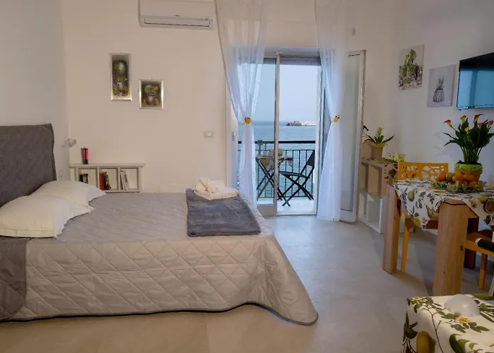 Zia Rina Naxos * Giardini-Naxos