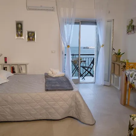 Zia Rina Naxos * Giardini Naxos