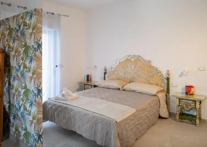 Zia Rina Naxos * Giardini Naxos